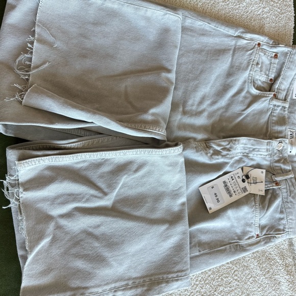 Zara 90’s Wide Leg jeans - Picture 4 of 6